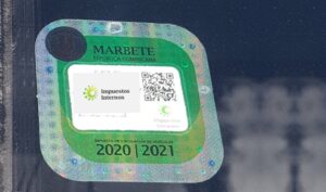 Sello de marbete con fecha del 2021